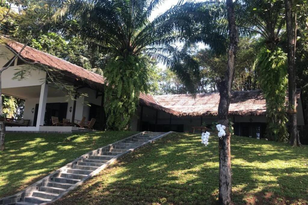 Terrace Villa - Pelabuhan Ratu Bantarkalapa Exterior foto